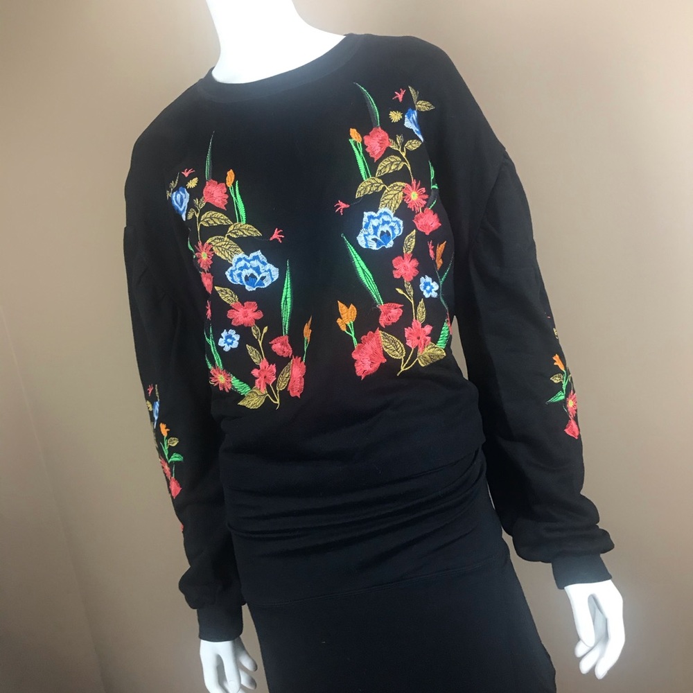 Zara Embroidered Sweatshirt